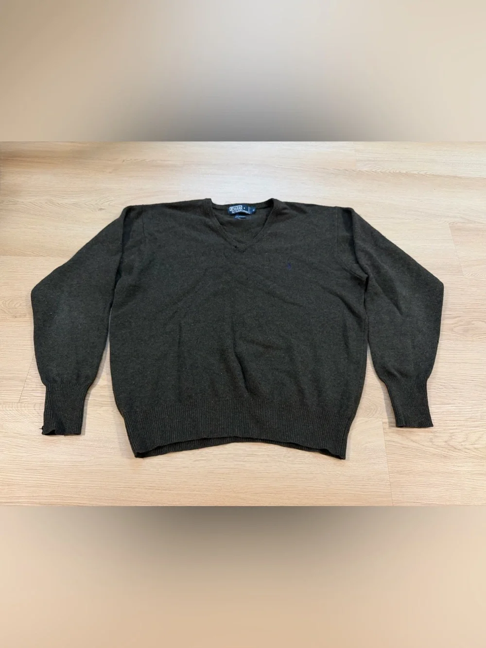 Vintage Polo Ralph Lauren Lambswool V-Neck Sweater Pullover – Size M (Damaged)